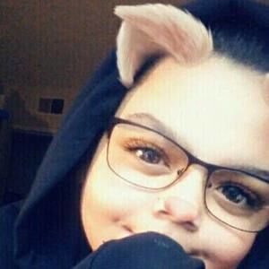 Meet your Posher, Monique